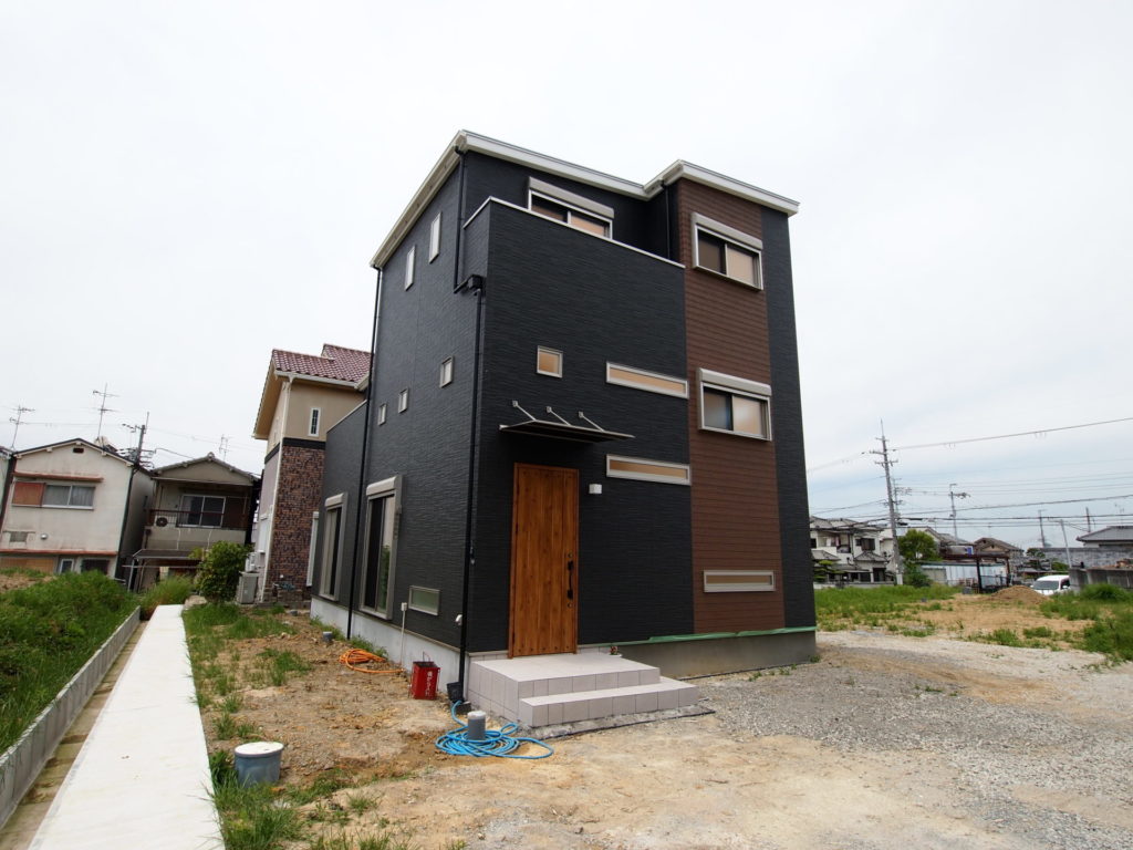 外観　エントランス庇